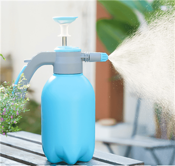 Elektrische und manuelle Gießkannen